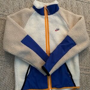 VINTAGE NIKE JACKET